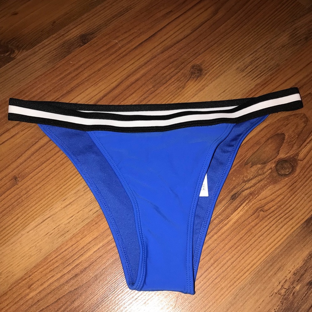 Forever 21 NWT Blue Bottoms